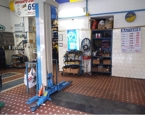 Immagine storica dell'Autofficina 1970